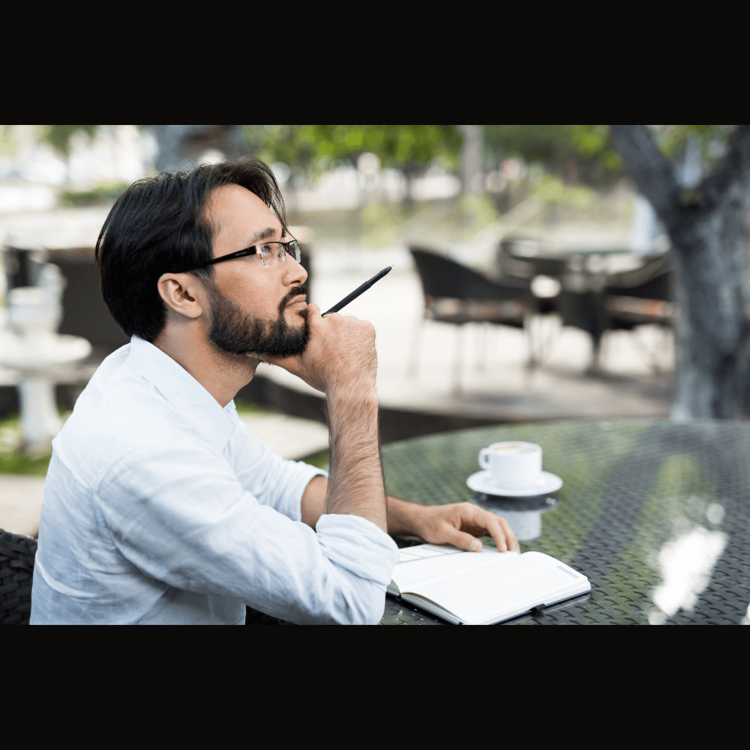 hombre-pensando-escribir